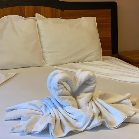 Admiral Plaza A1 Sunny