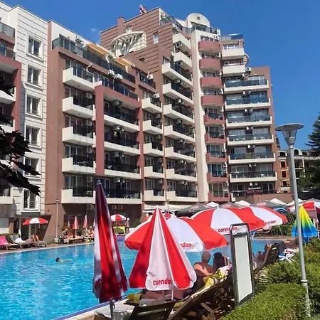 Admiral Plaza A1 Sunny Апартаменти