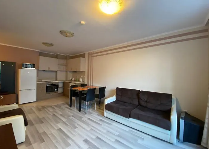 Admiral Plaza A1 Sunny *