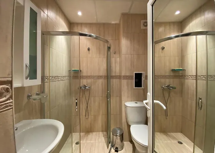 Admiral Plaza A1 Sunny * ساني بيتش