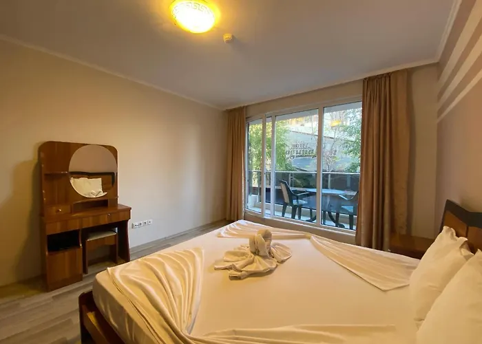 Admiral Plaza A1 Sunny ساني بيتش