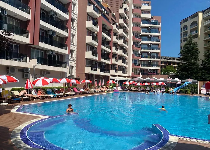 Admiral Plaza A1 Sunny * ساني بيتش