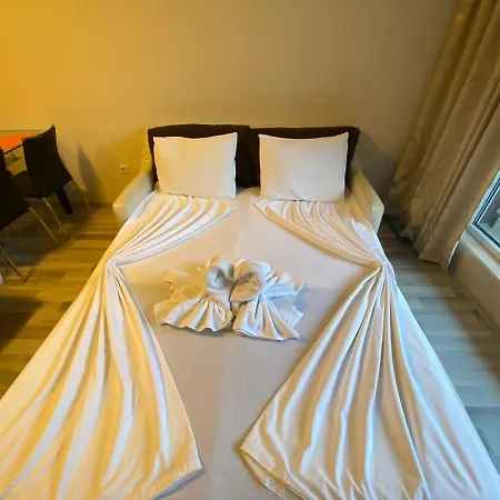 Admiral Plaza A1 Sunny