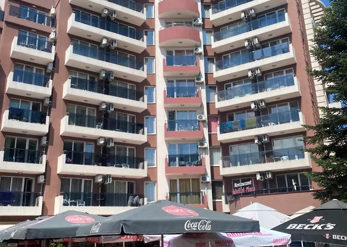 Admiral Plaza A1 Sunny Lejlighed