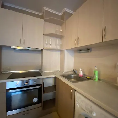 Private Cozy Admiral Plaza A1 *