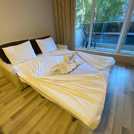 Private Cozy Admiral Plaza A1 * Sunny Beach